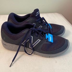 NWT New Balance 365 Memory Sole navy shoes